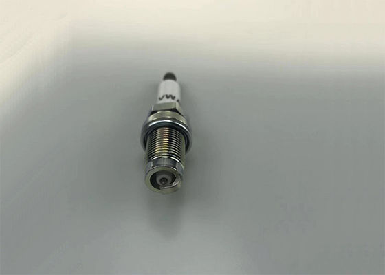 03C905601 03C905601B หัวเทียนทองคำขาวสำหรับออดี้ A1 A3 VW Golf Jetta Tiguan ที่นั่ง Skoda